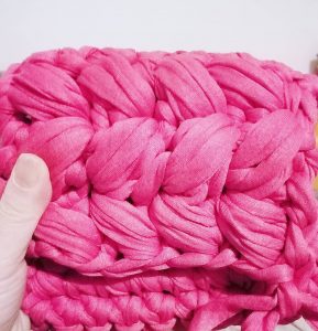 Sac rose fuchsia crochet